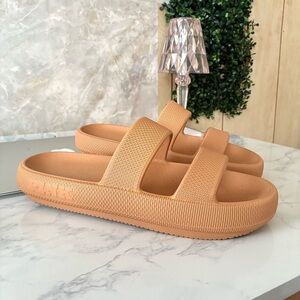 VS PINK DOUBLE STRAP PILLOW SLIDES